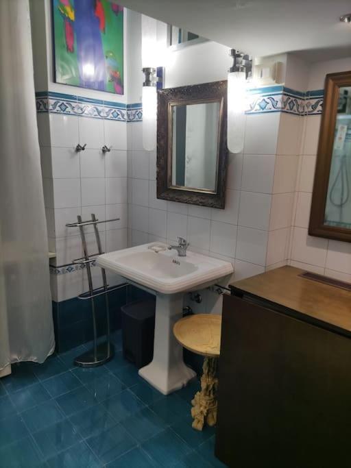 Colosseo Vintage Apartment Rome Bagian luar foto